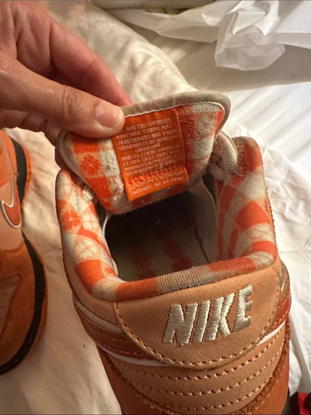 Nike SB Dunk Low Orange lobsters Low-Top Sneakers - Picture 11 of 16